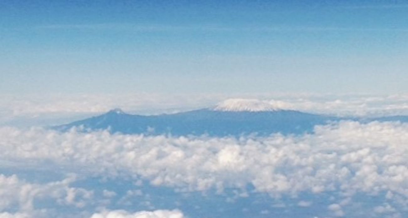 Über den Wolken mit Multiple Sklerose im Flugzeug