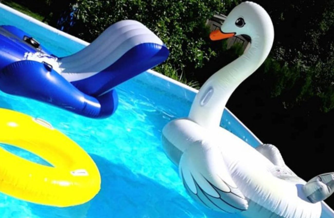 Pool mit Gummitieren