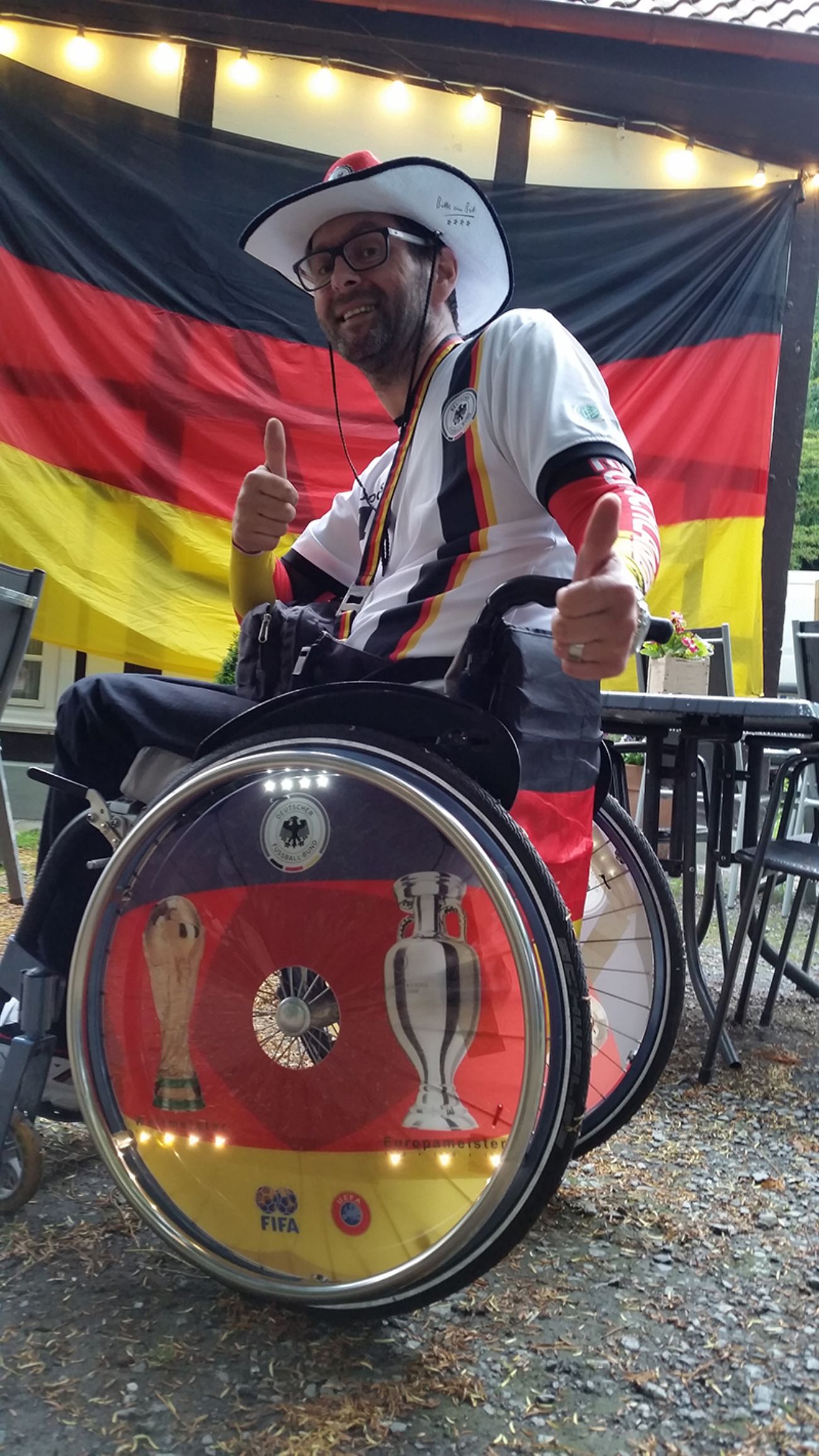 WM 2014, Torsten in seinem Deutschland-Rollstuhl