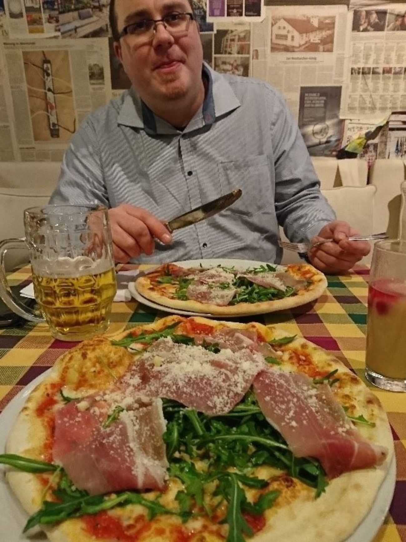 Pizza essen mit Olli