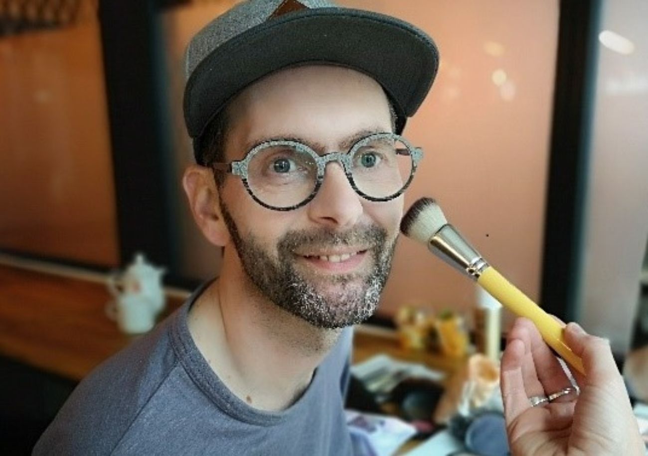Wer schick sein will, muss auch mal etwas über sich ergehen lassen! ;-)