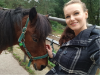 Yvonne mit einem Pferd